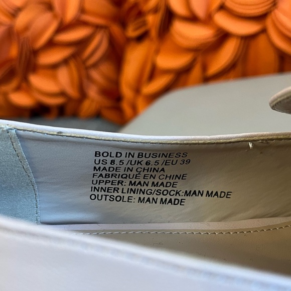 ❣️JustFab Bold In Business Blush Pink Chainlink Flats❣️ - Picture 10 of 11